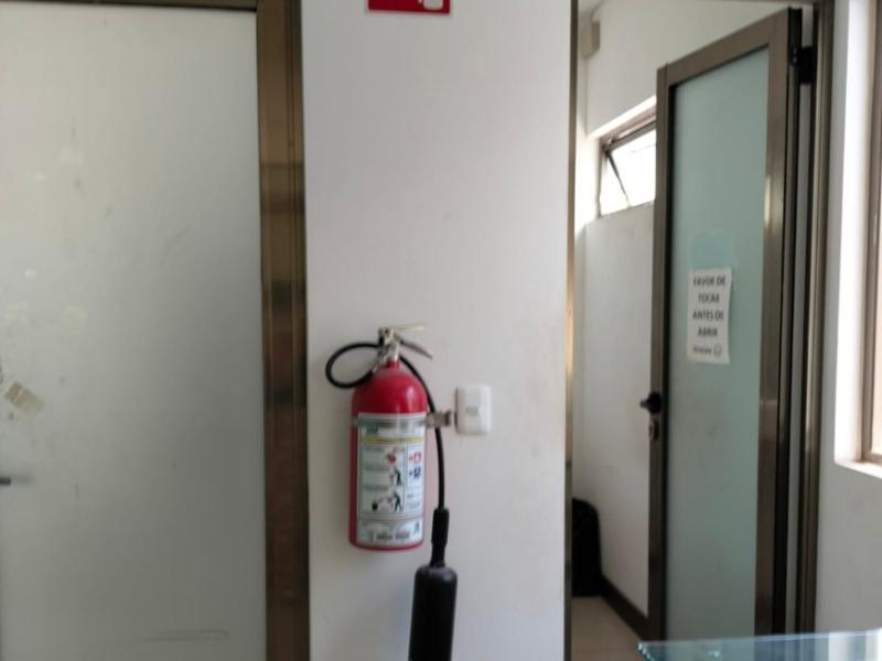 VENTA BODEGA CON OFICINAS